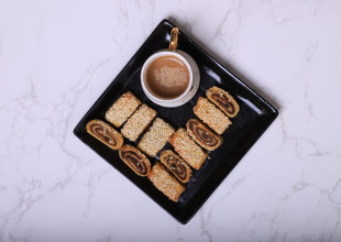 كعكة و تمرة