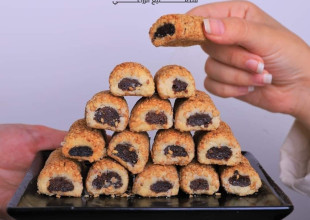 كعكة و تمرة