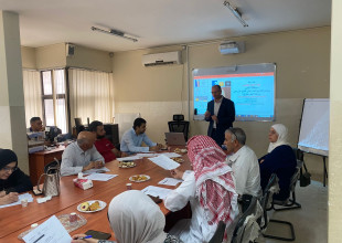 المشاركة في ورشة عمل بعنوان: "التحول من البيع التقليدي إلى البيع الإحترافي في محافظة نابلس"